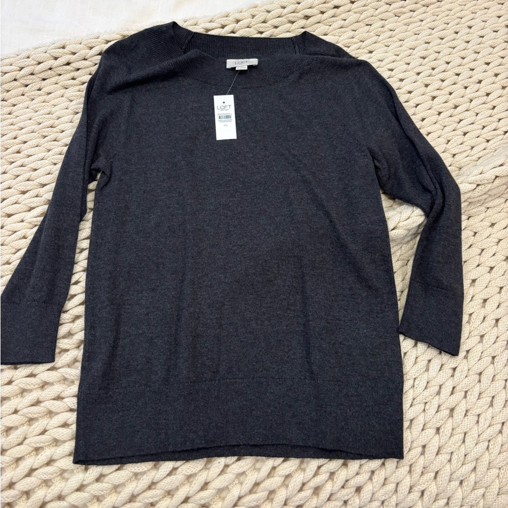 BRAND NEW LOFT sweater